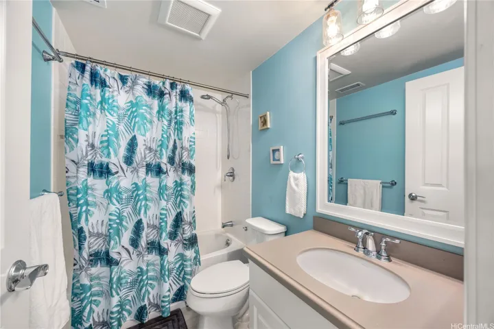 Upstairs Guest Bathroom