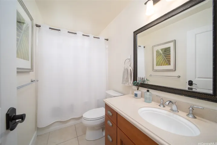 1st floor full bathroom