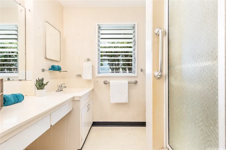 Full bath