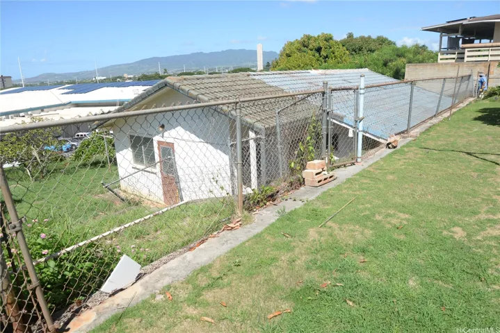 Ohana unit below