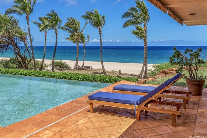 Indoor / outdoor entertainment areas poolside.