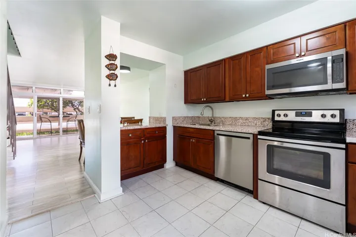 Spacious kitchen