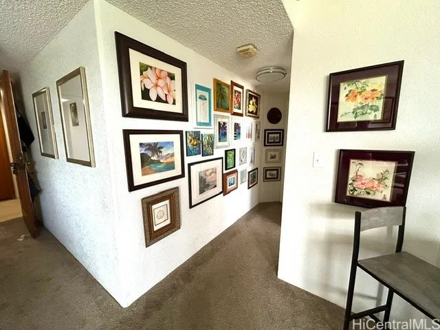 a gallery of hawaiian art