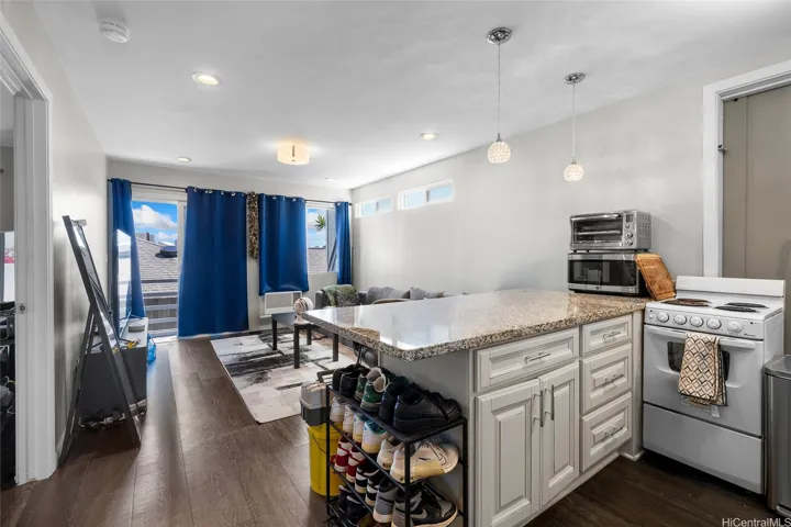 Backhouse, downstairs, kitchen/living room
