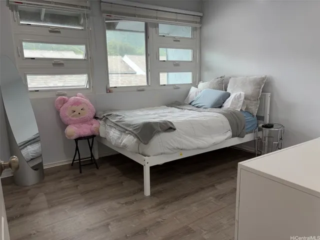 Second bedroom with a split AC unit