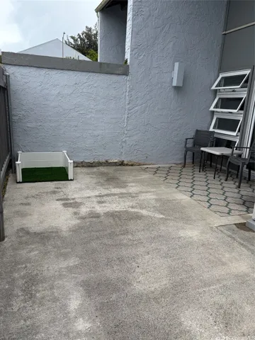 Additional back lanai area
