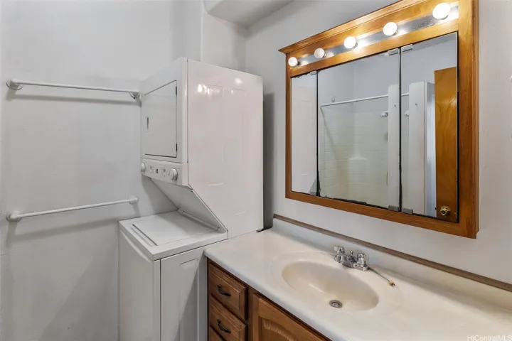 Bathroom of One bedroom unit w/washer dryer