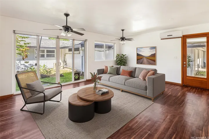 Enhanced Livingroom of 2bed/1bath wing