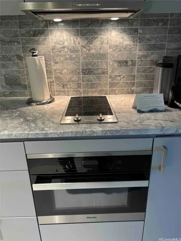Range and oven