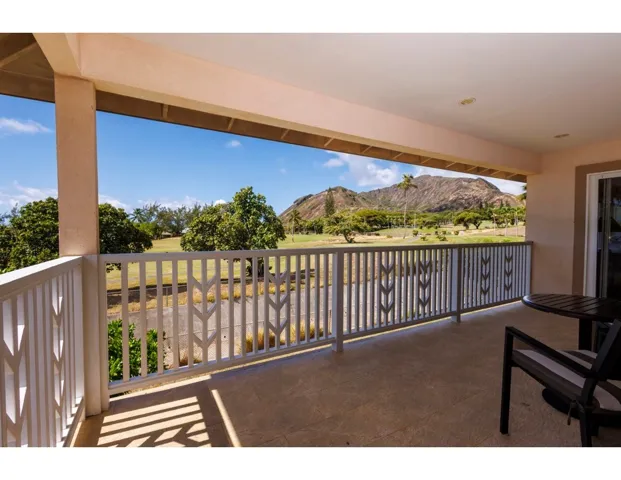 Upstairs Lanai with Mountain & Golf Course Views.