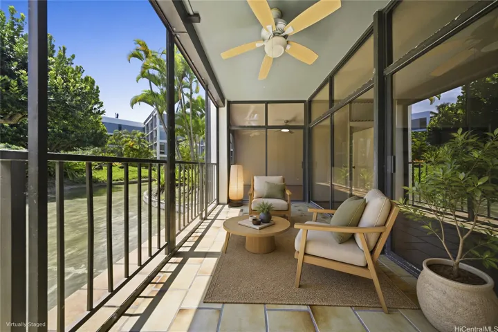 Enjoy outdoor entertaining on the spacious lanai.