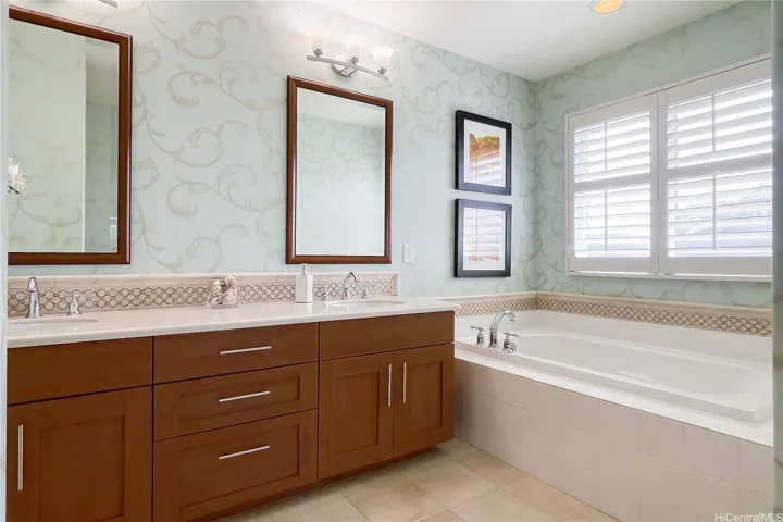 Full Bathroom inside Primary Bedroom