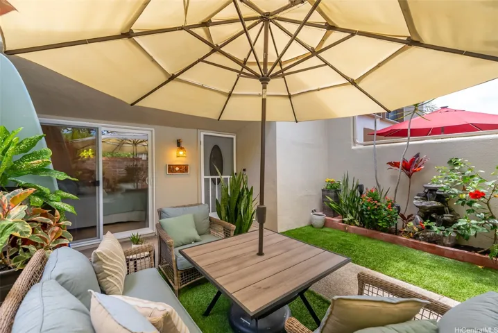 Private Courtyard