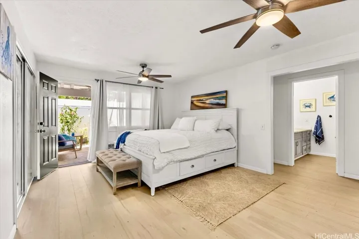 primary bedroom, private lanai