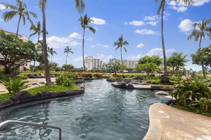 Lagoon Style Pools and Hot Tubs