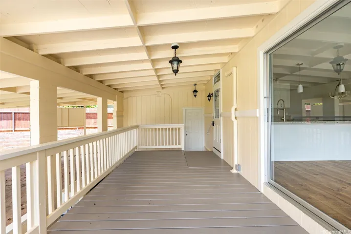 Patio/Deck to separate unit and liviing area