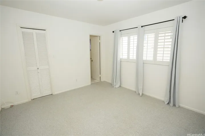 1st flr - Bedroom