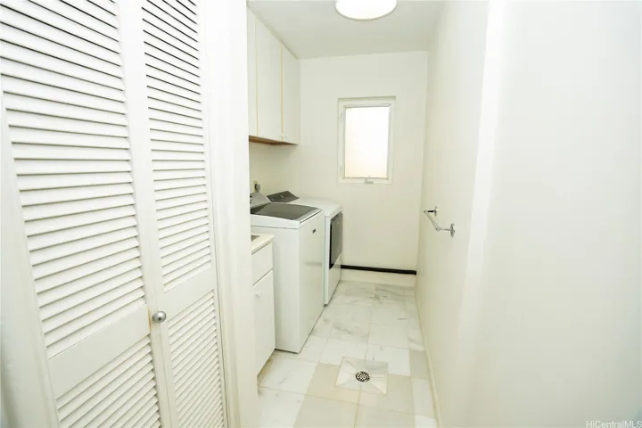 1st flr - Washer / Dryer