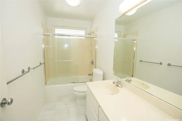 2nd flr - Bathroom