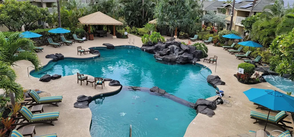 Ko Olina Kai Pool, Whirlpool, BBQ Cabanas, Comfy Lounge Chairs