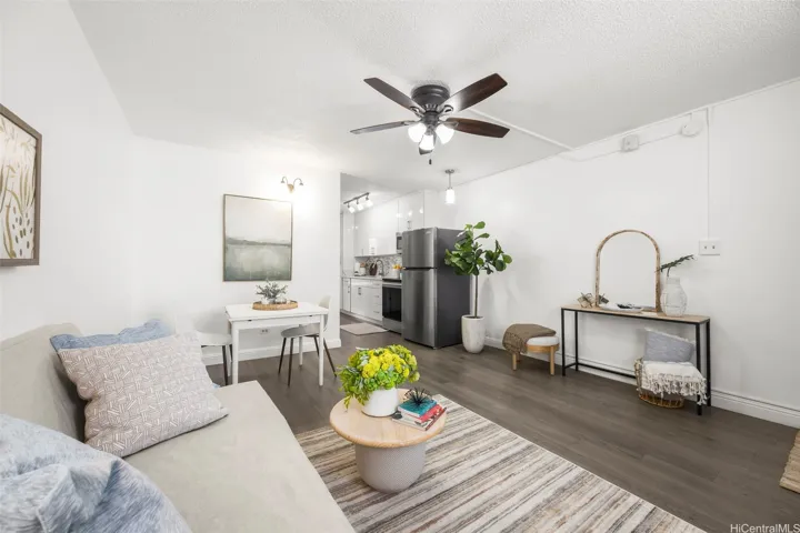 Bright living and dining area