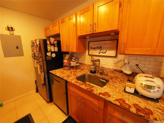 Thoughtful and Quality touches in the Kitchen - done!