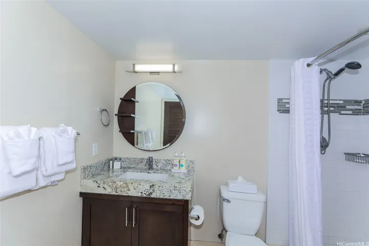 Roomy bathroom