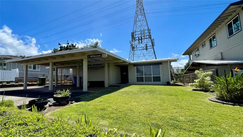 261 Hoomalu St.