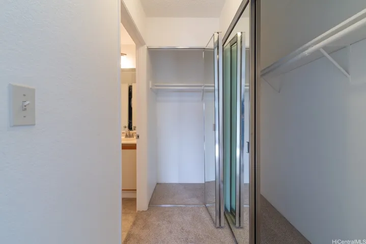 Primary bedroom Closet