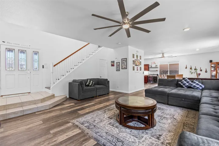 Spacious open plan living, dining & kitchen with lots of natural light