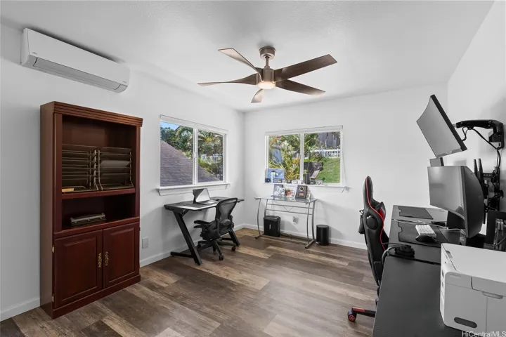 2nd bedroom being used as a home office