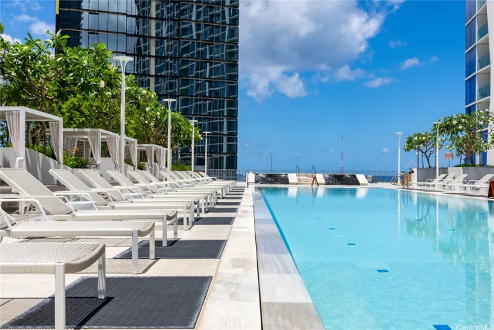 Heated Four-Seasons style pool