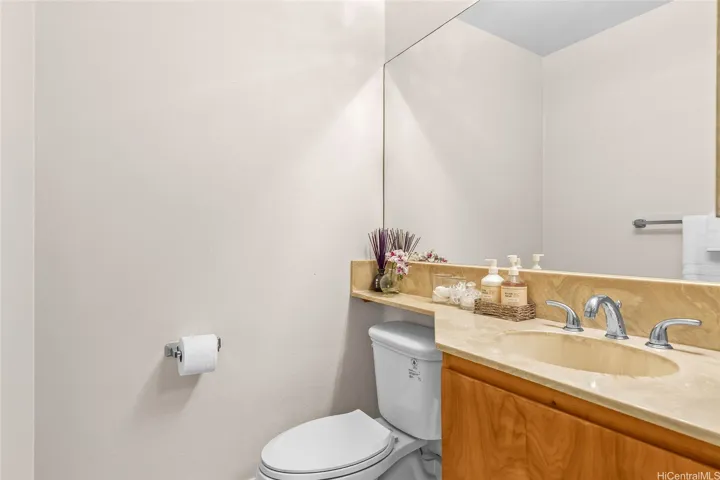 Full hallway bathroom with walk-in shower