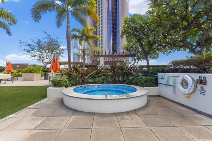 hot tub