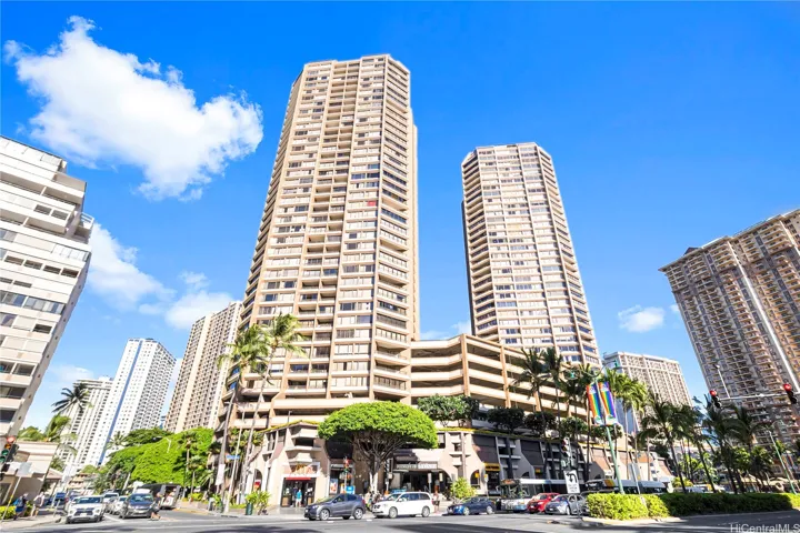 Great location on the west end of Waikiki.

