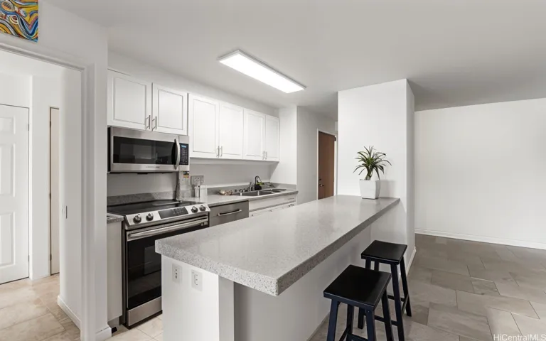 Enhanced photo of kitchen.