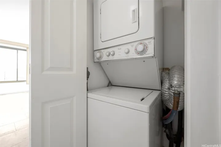Washer/dryer in unit.