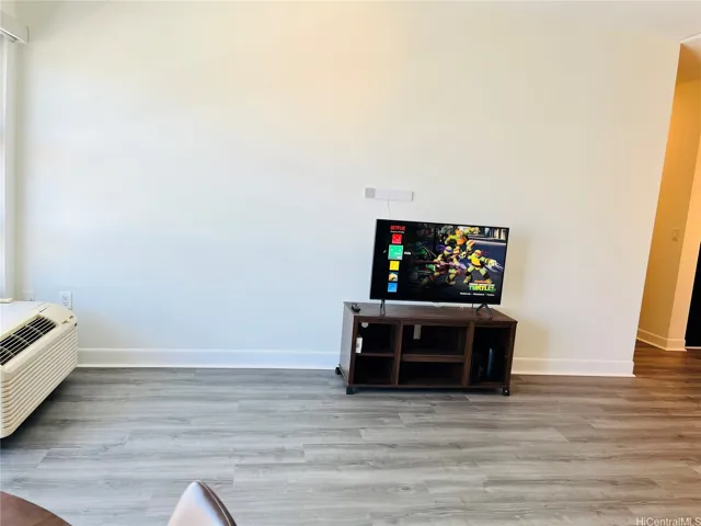 Living room & A/C