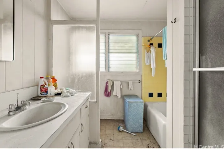 Bathroom #1