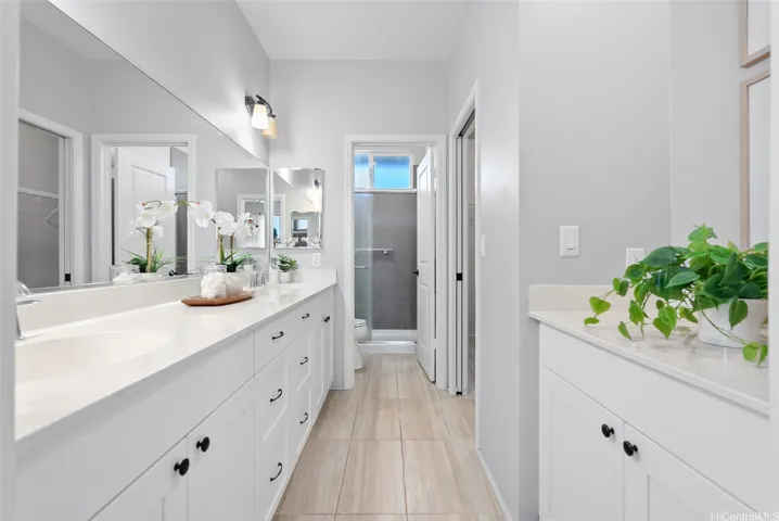 Primay bedroom with huge walk in closet.