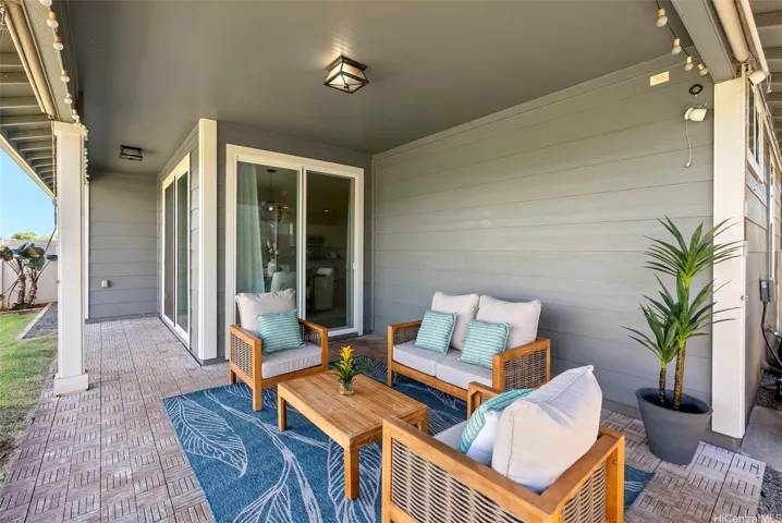 Beautiful covered lanai entertaining and relaxing area