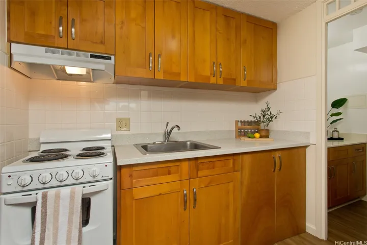 Efficient -- yet comfortable -- studio/1-bath unit