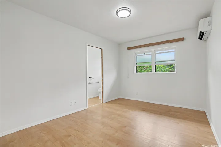 Second Bedroom of FIVE
