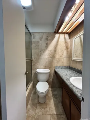 2nd Bathroom upstairs