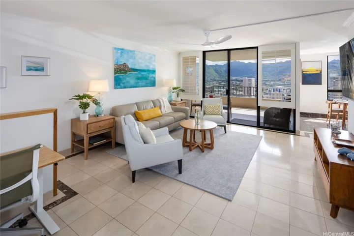 4101 Floor living room, mountainside