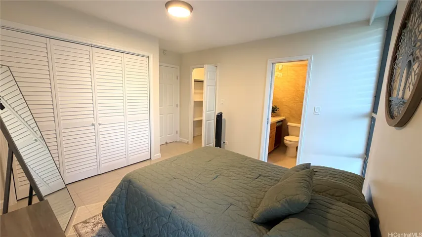 Spacious bedroom