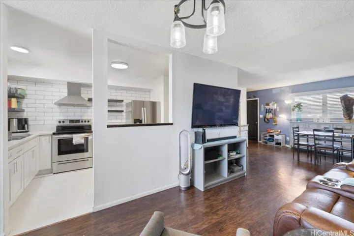 dining area looking into kitchen