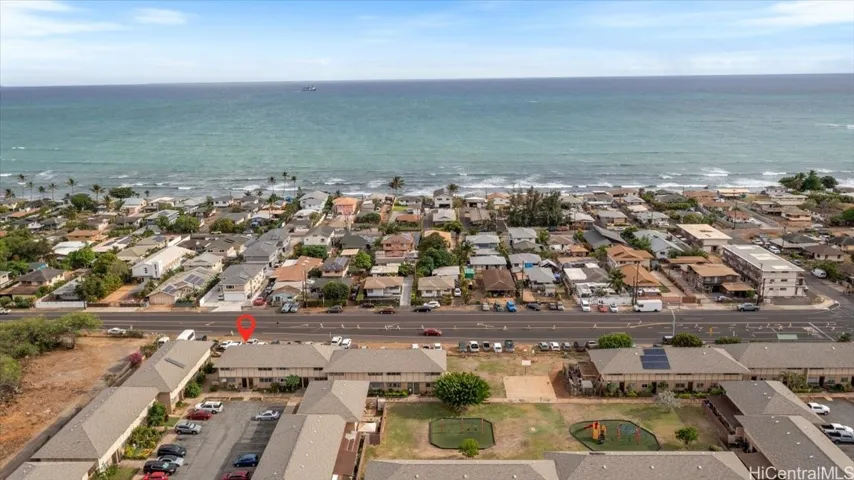 notice how close to the ocean this unit is!