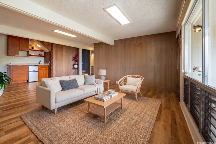 Enhanced
Living area with wet bar