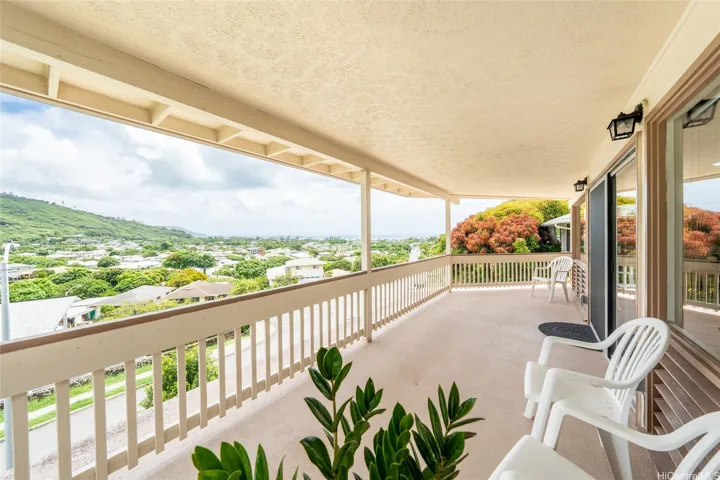 Cool breezes and ocean views